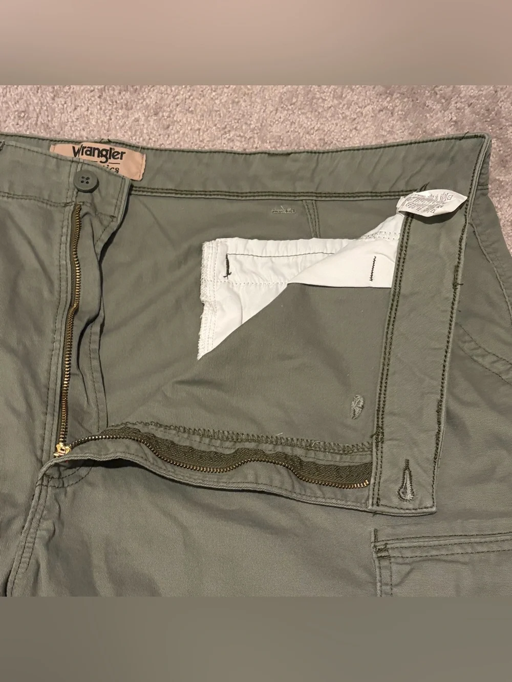Wrangler Authentic Cargo Shorts Men's Size 48 Green Flat Front Outdoors (48x10)